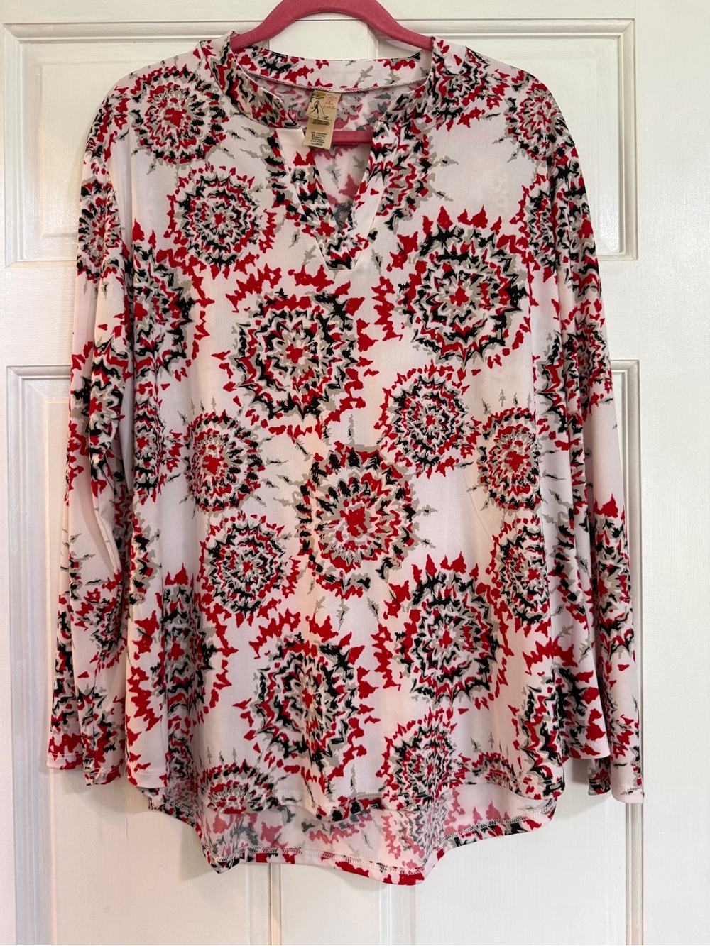 V-Neck Floral Medallion Blouse in Red, Black & Cream
